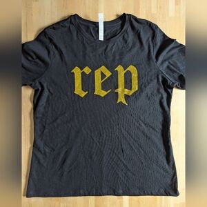 Women's Taylor Swift Gold Glitter REP Shirt L